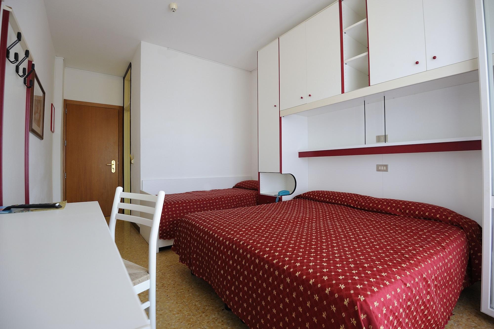 Hotel Jadran Лидо ди Йезоло Екстериор снимка