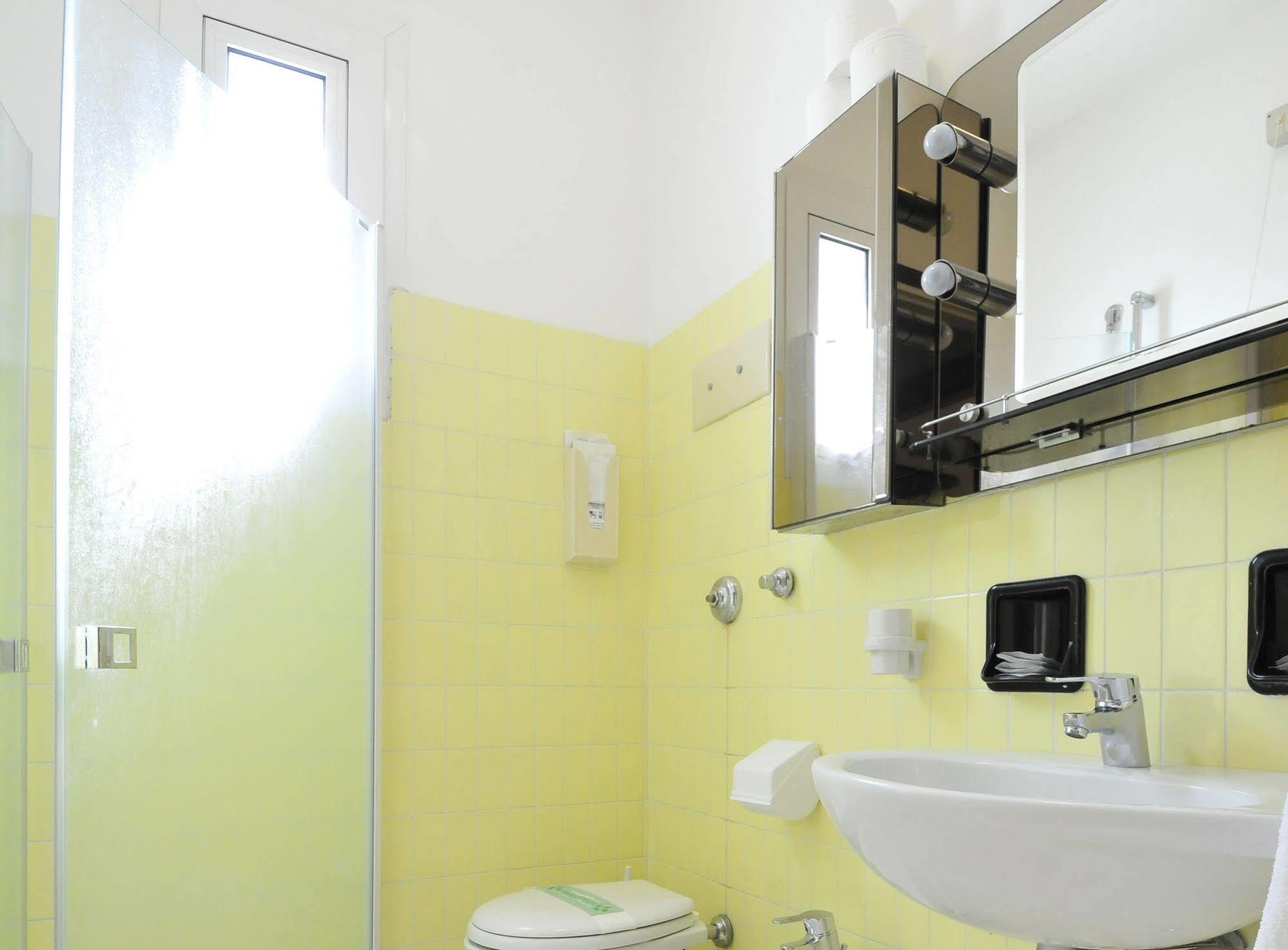 Hotel Jadran Лидо ди Йезоло Екстериор снимка